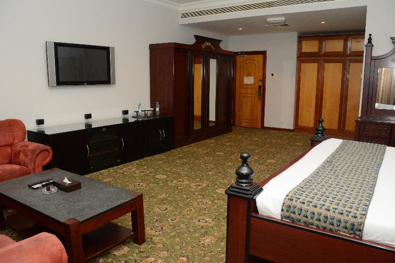 Phoenicia Hotel Manama Exterior foto