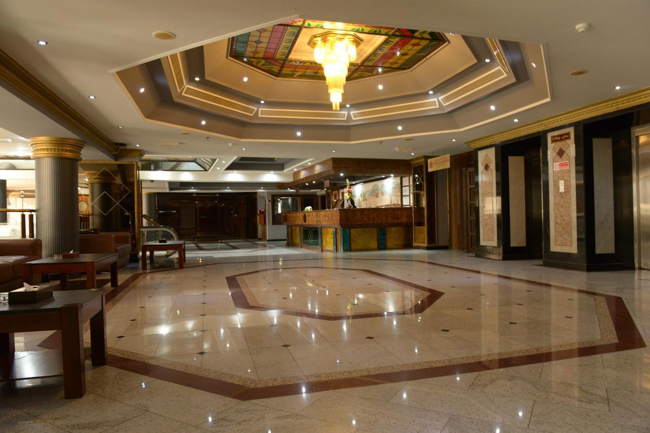 Phoenicia Hotel Manama Exterior foto